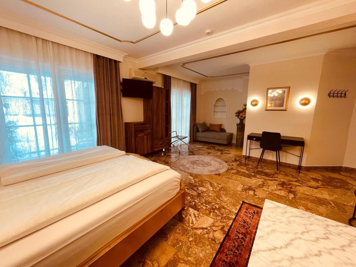 Gaestehaus Am Stadtpark Vöcklabruck エクステリア 写真
