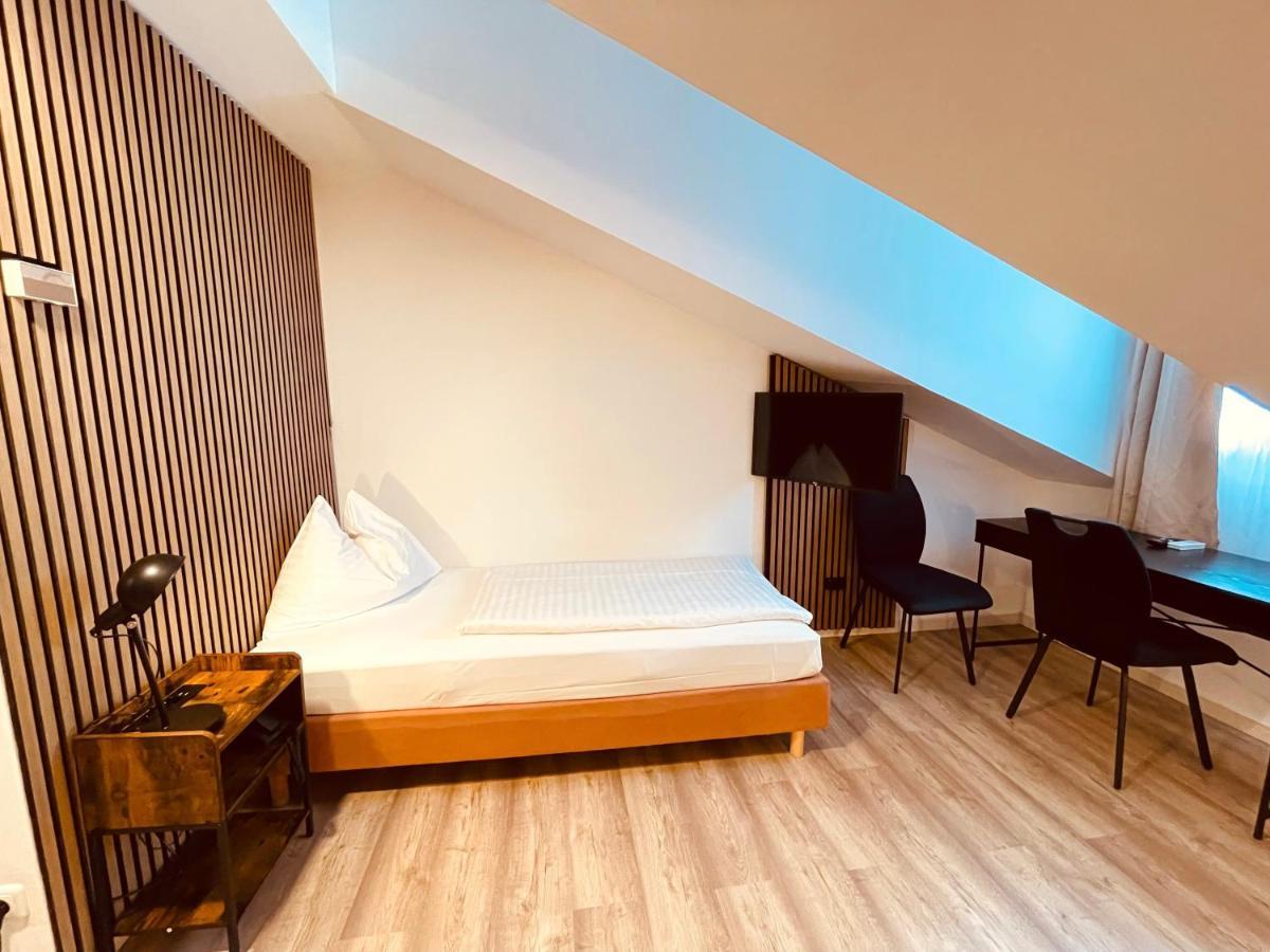 Gaestehaus Am Stadtpark Vöcklabruck エクステリア 写真