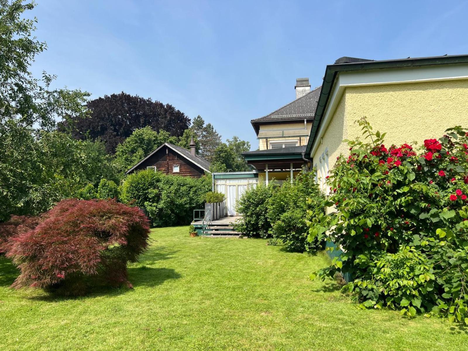 Gaestehaus Am Stadtpark Vöcklabruck エクステリア 写真